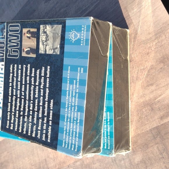 🎁 🆕 Sest of Bob Hope- 50 Years of Laughter- Vol 1 & 2 Sealed - Picture 4 of 7